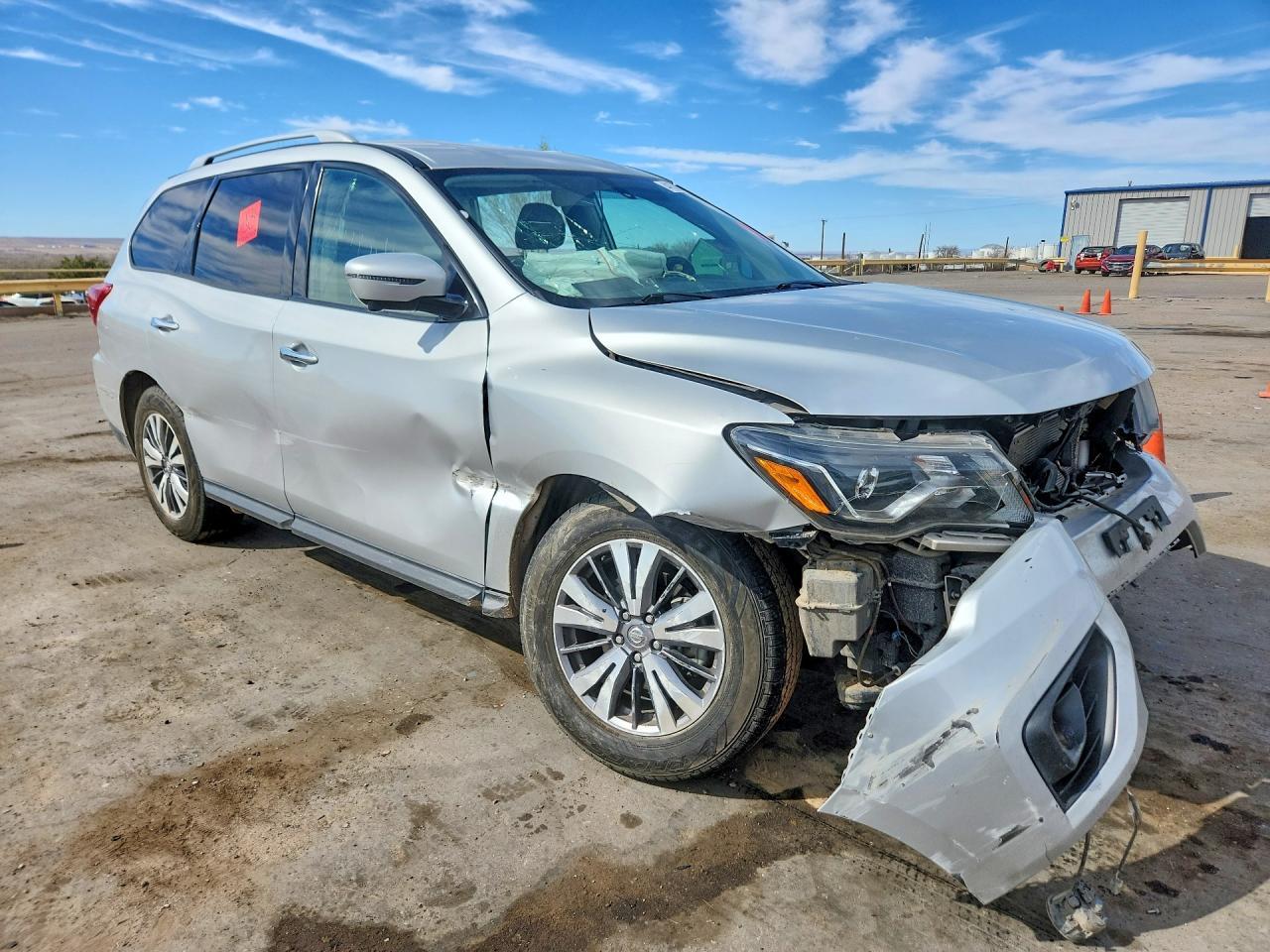 2019 Nissan Pathfinder Sl - Image 4
