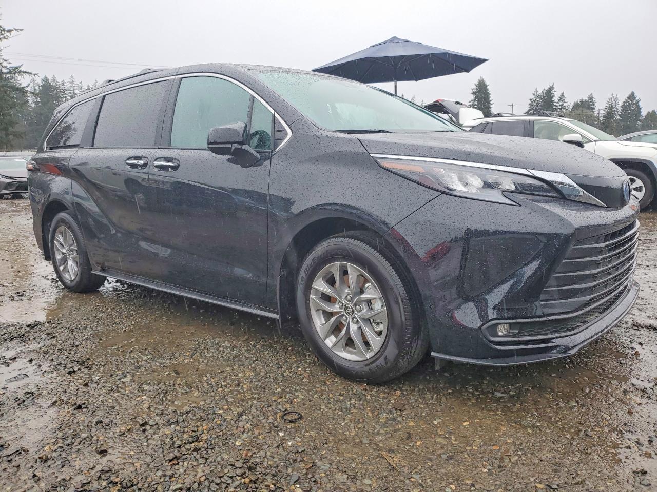 2025 Toyota Sienna Xle 7-Passenger - Фото 4