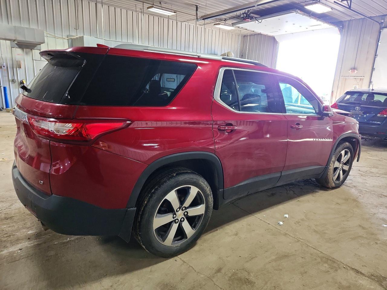 2018 Chevrolet Traverse Lt - Image 3
