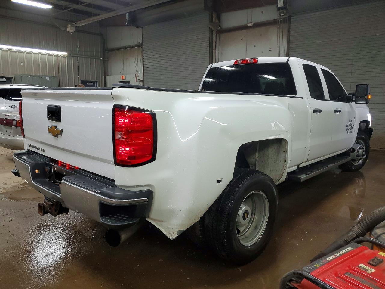 2016 Chevrolet Silverado K3500 - Image 3