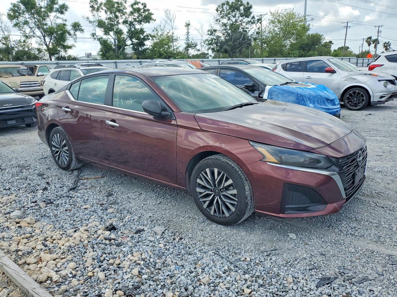 2025 Nissan Altima 2.5 Sv - Фото 4