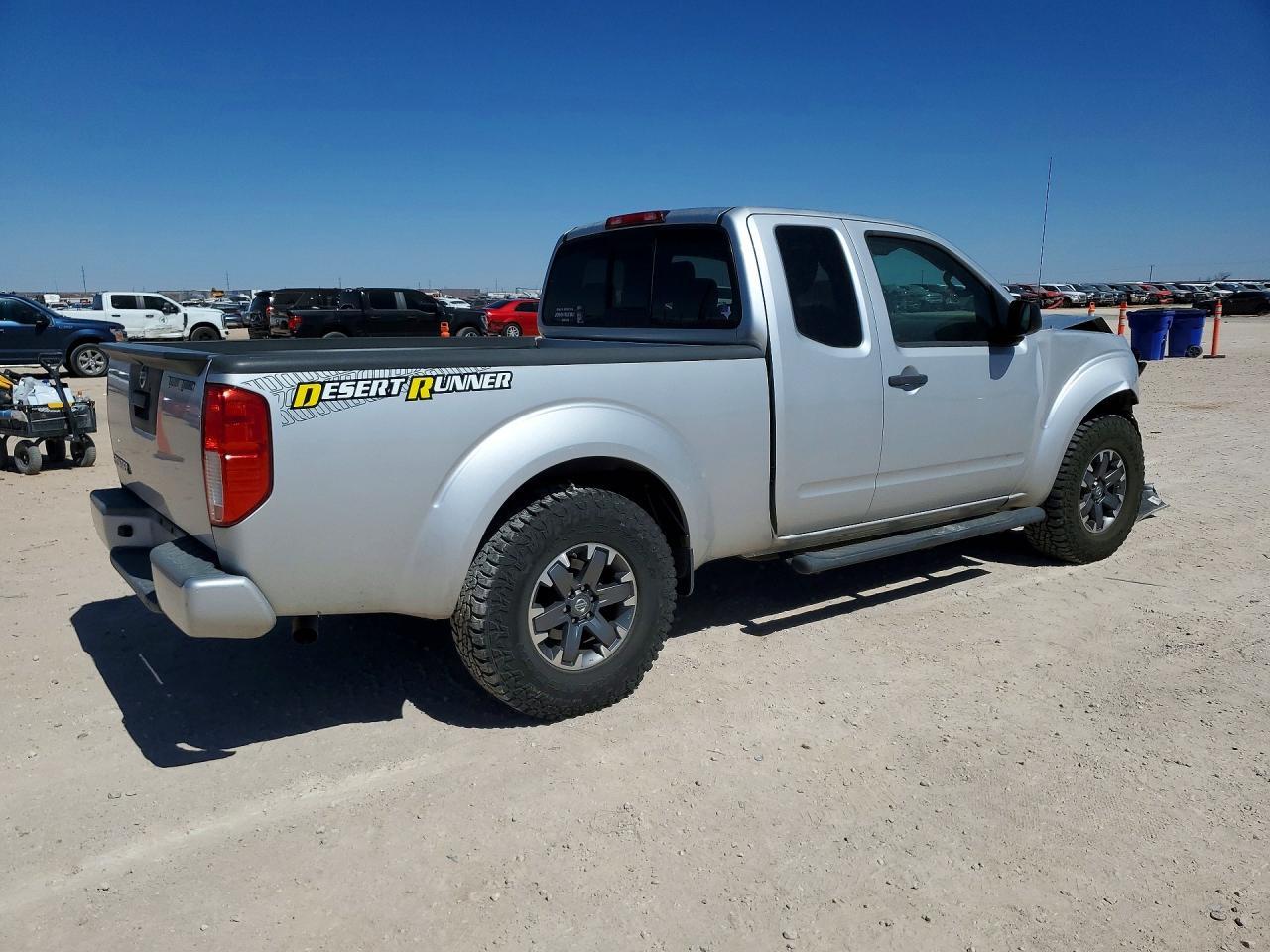 2014 Nissan Frontier Sv V6 - Image 3