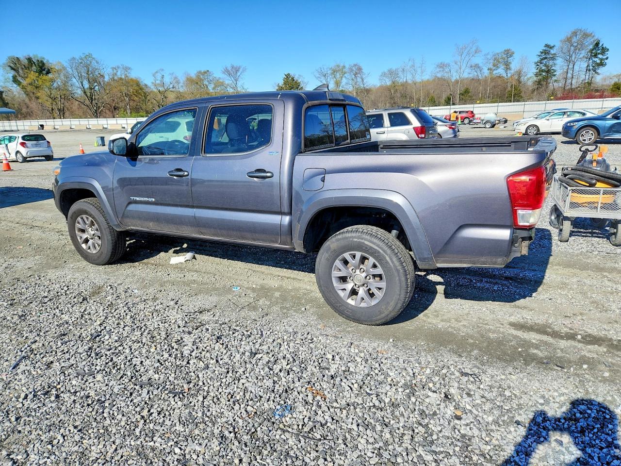 2016 Toyota Tacoma Sr5 - Image 2