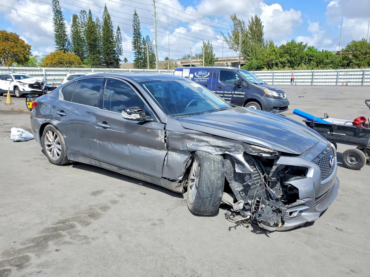 2015 Infiniti Q50 Premium - Фото 4