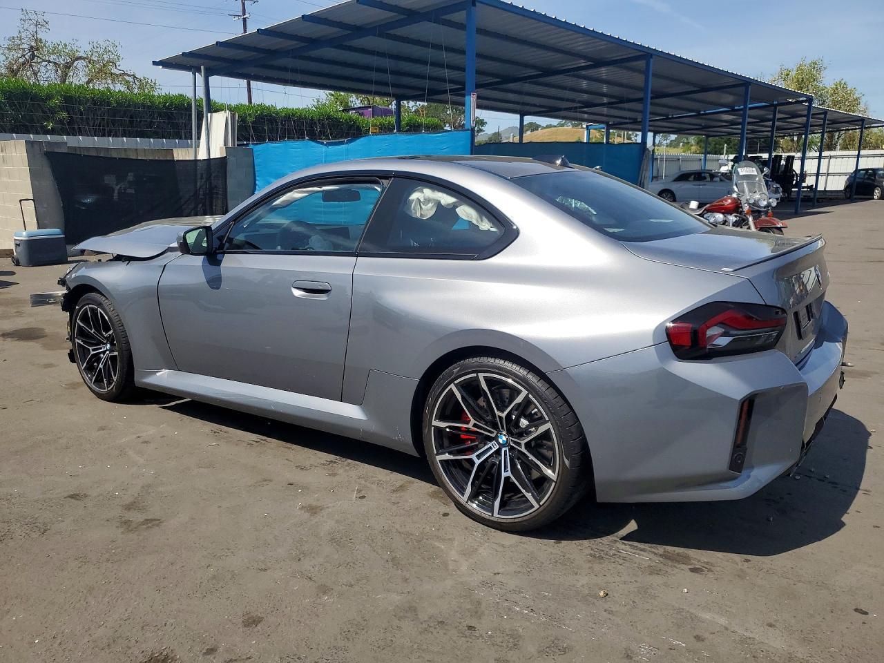 2026 BMW M2 - Фото 2