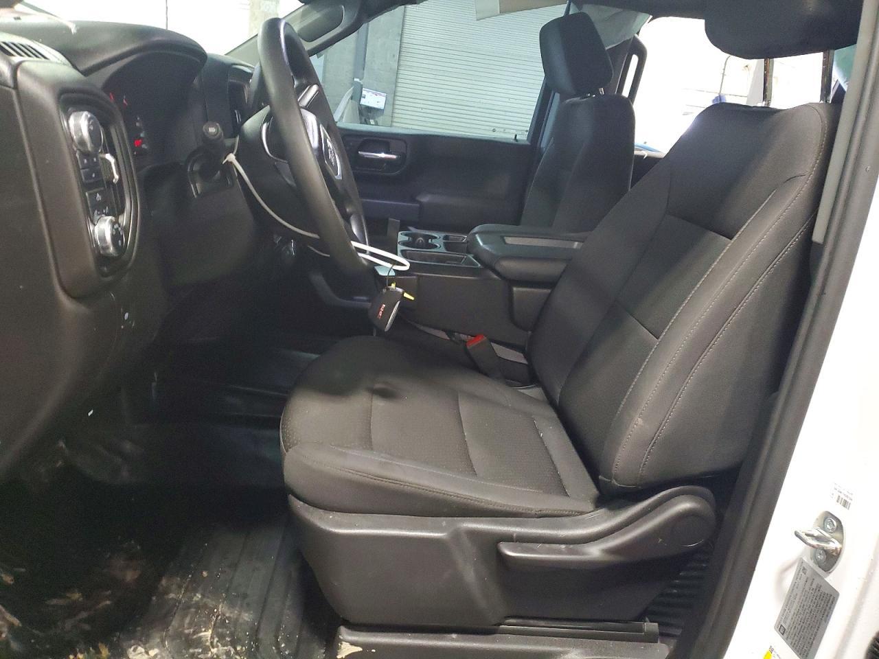 2024 GMC Sierra K3500 - Image 7