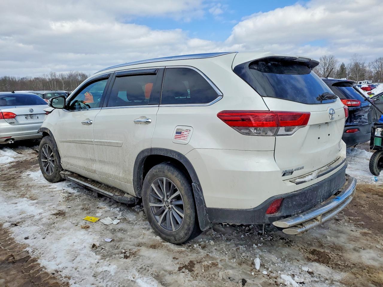 2018 Toyota Highlander Xle - Image 2
