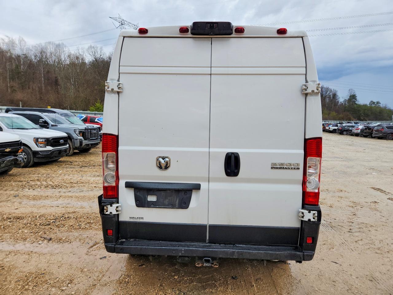 2023 Ram Promaster 2500 High Roof Delivery Van - Фото 6