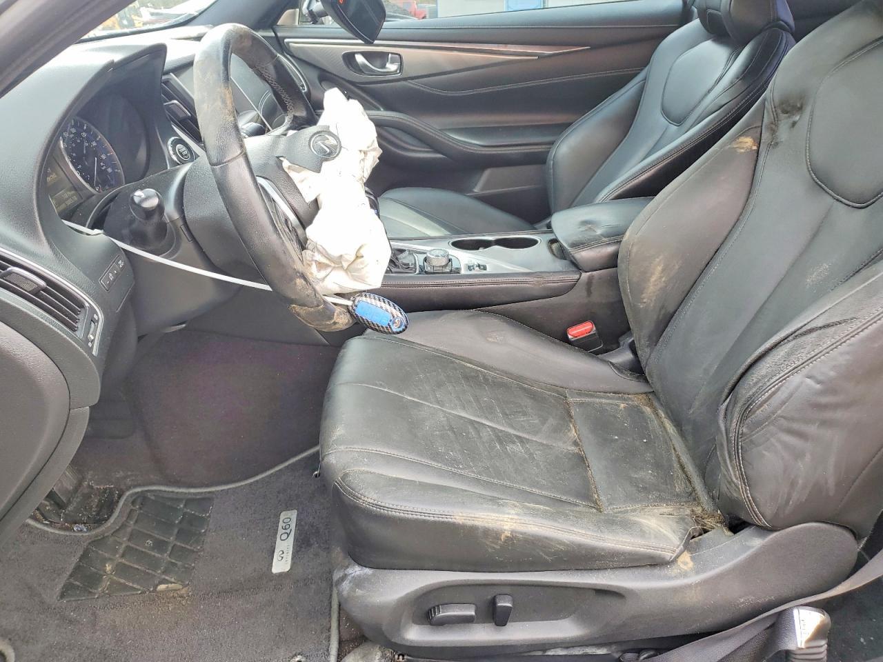 2017 Infiniti Q60 Premium - Image 7