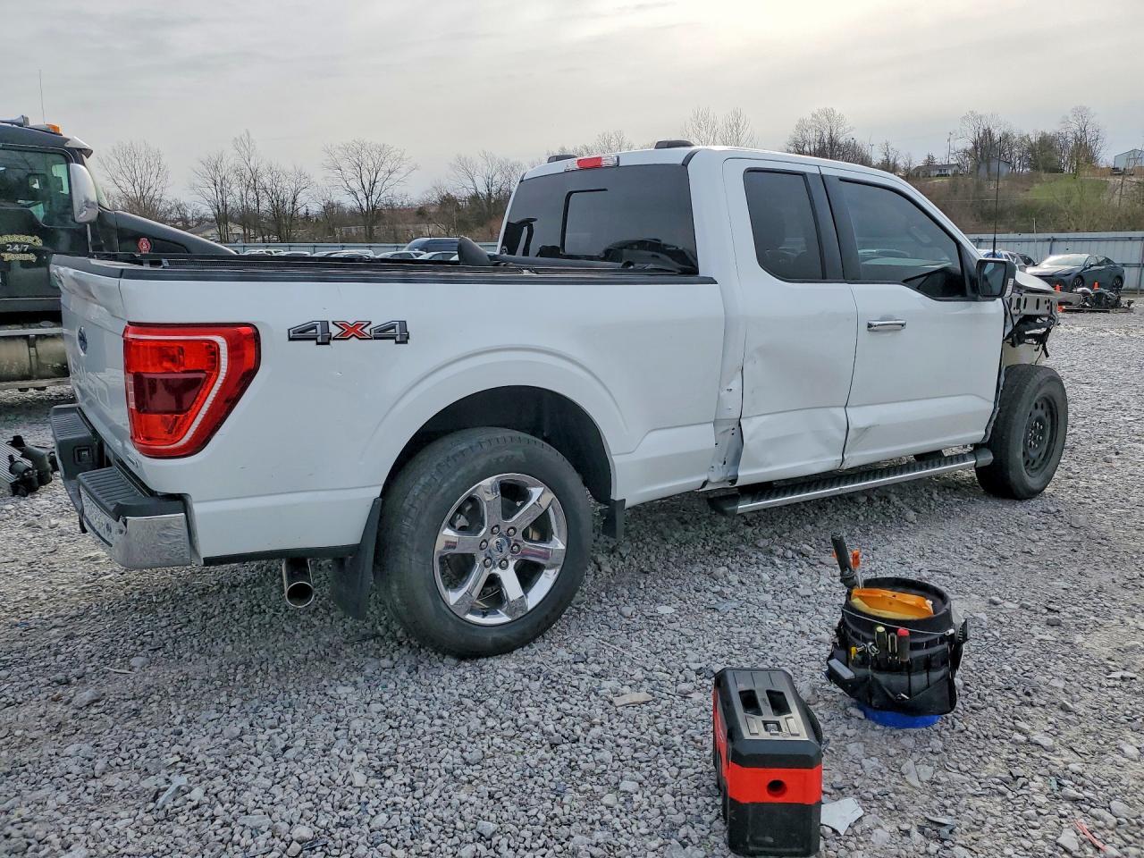 2022 Ford F150 Super Cab - Image 3