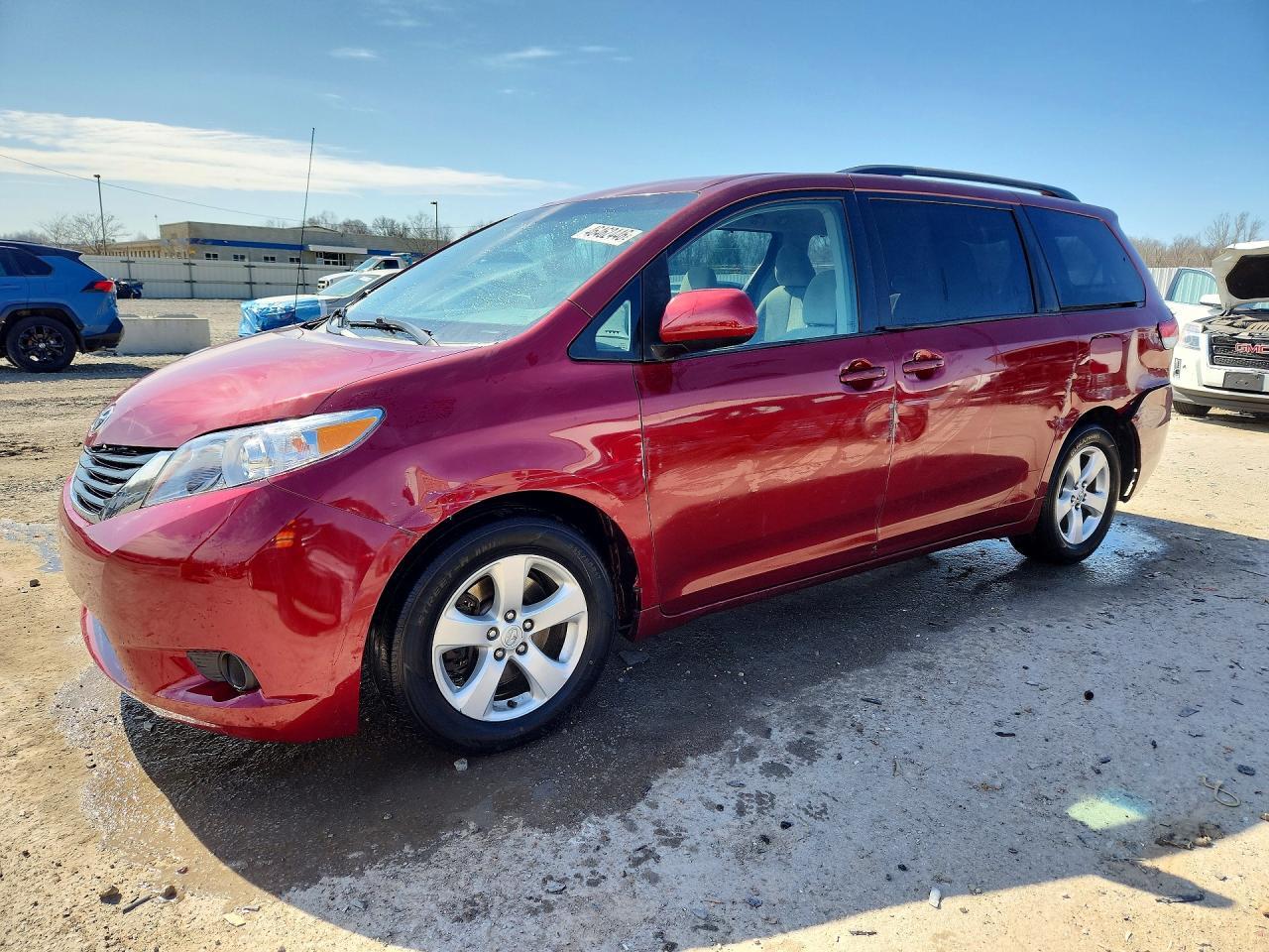 2014 Toyota Sienna Le 8-Passenger