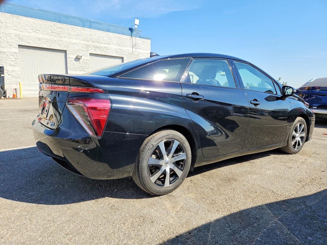 2020 Toyota Mirai Base - Фото 3