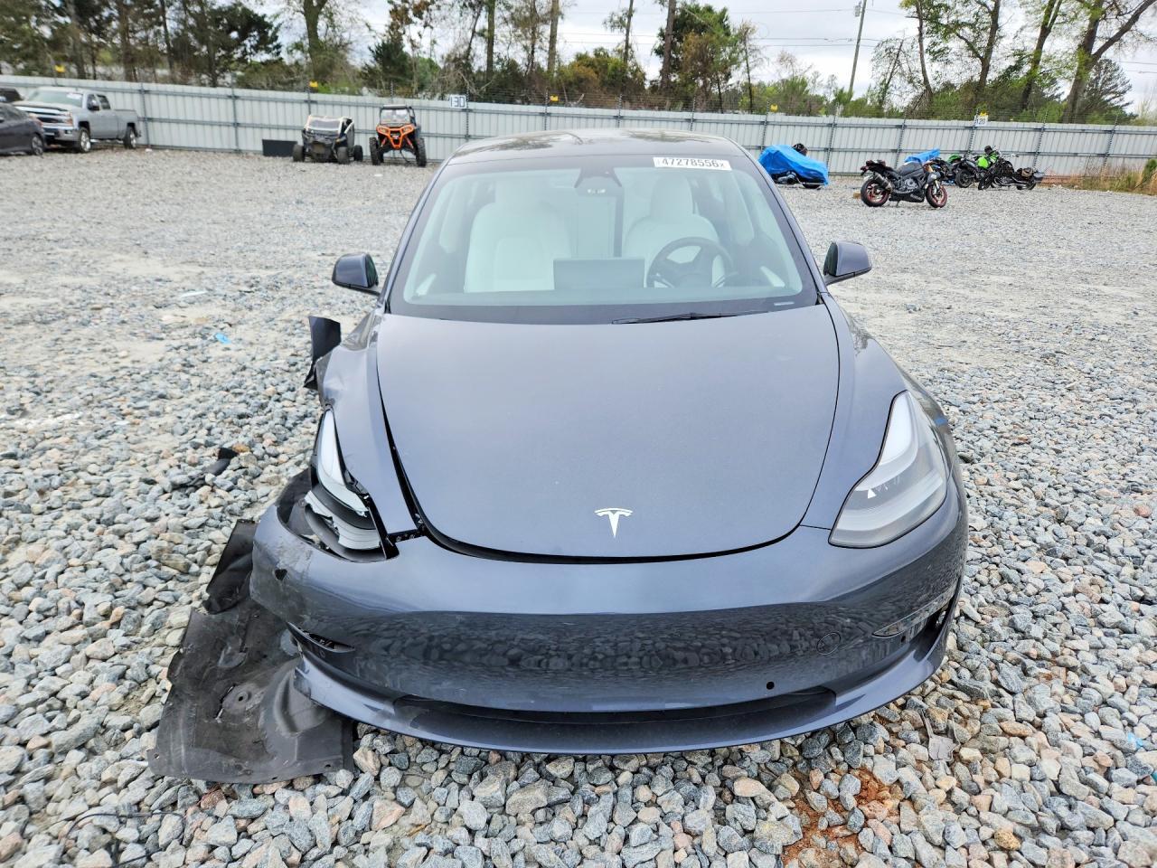 2022 Tesla Model 3 - Фото 5
