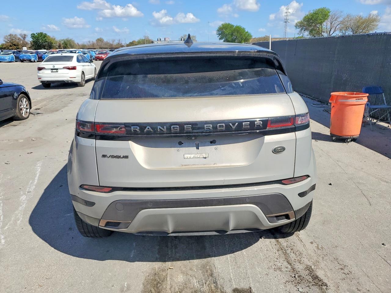 2022 Land Rover Range Rover Evoque R-Dynamic Se - Image 6