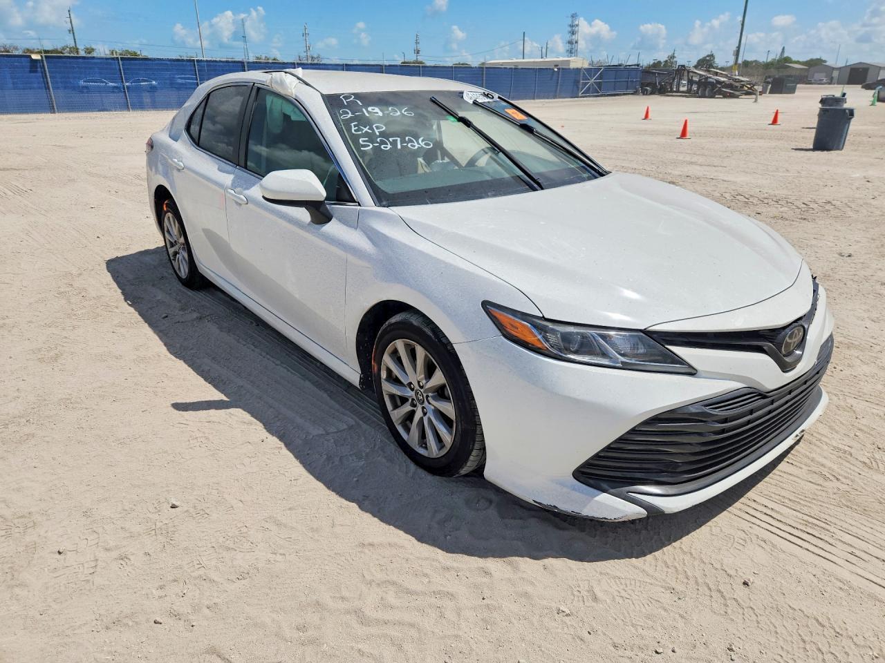 2018 Toyota Camry Le - Image 4