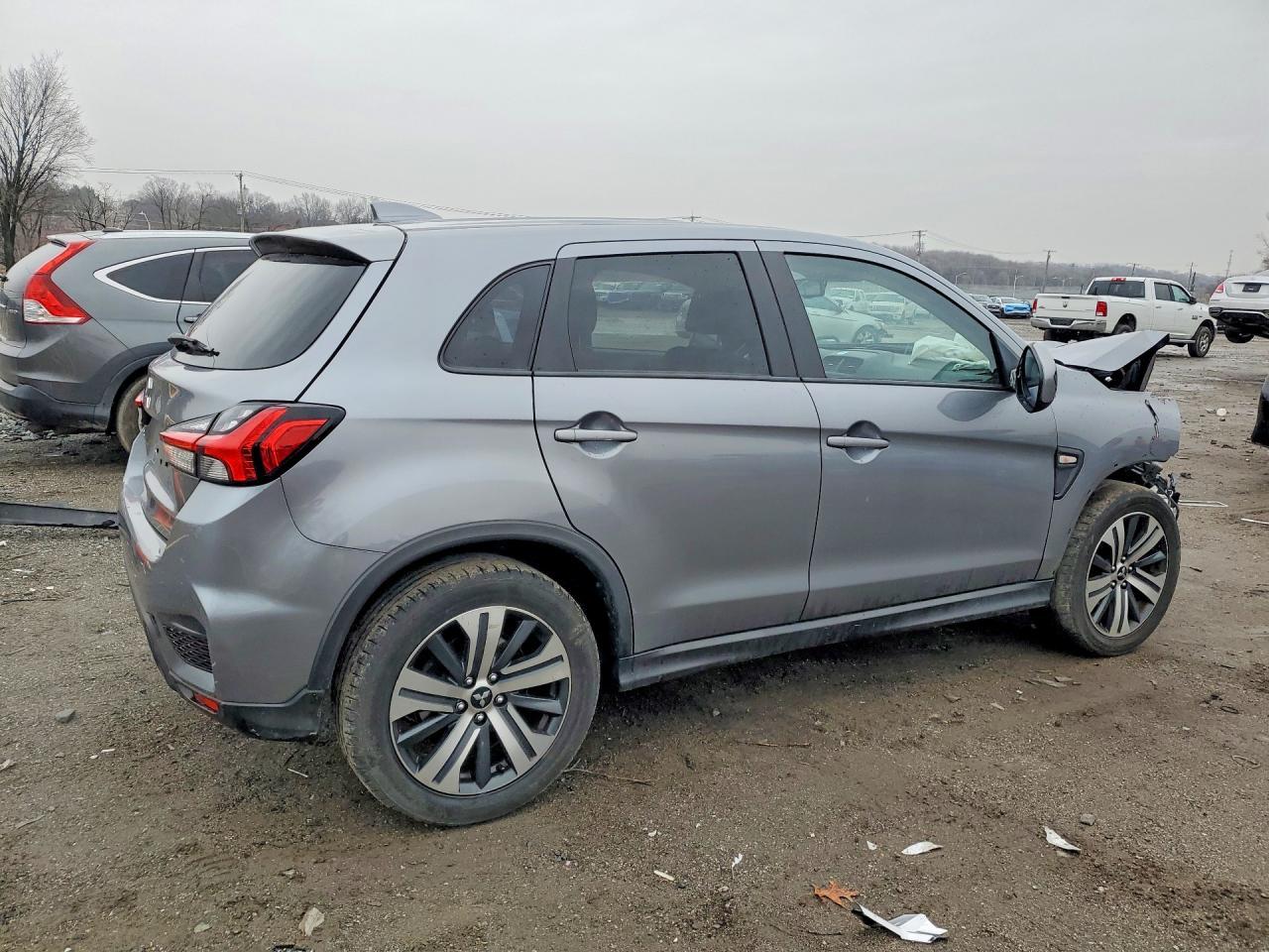 2021 Mitsubishi Outlander Sport Es - Фото 3