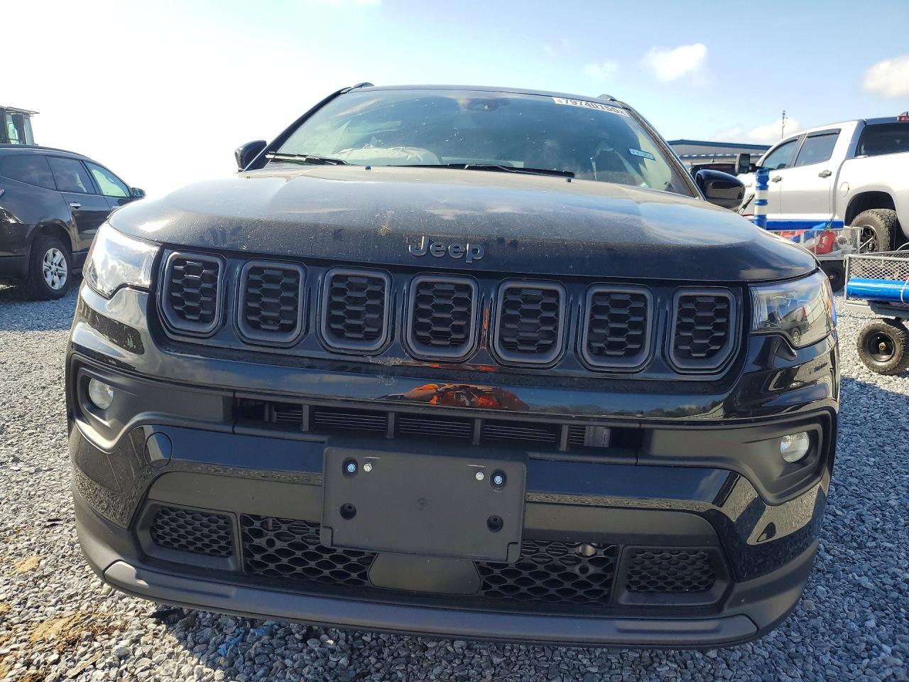 2026 Jeep Compass Latitude - Image 5