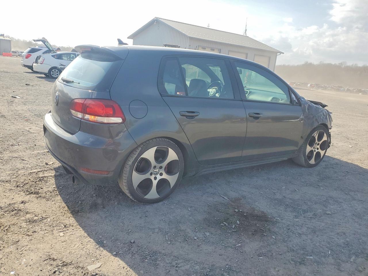 2011 Volkswagen Gti - Image 3