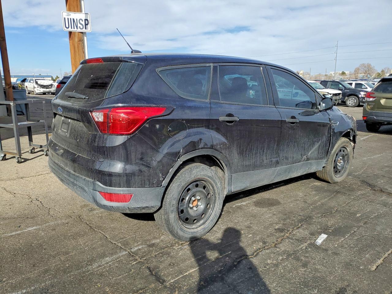2019 Ford Escape S - Фото 3