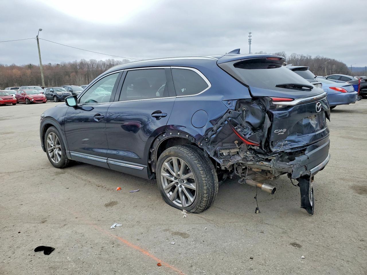 2017 Mazda Cx-9 Grand Touring - Image 2