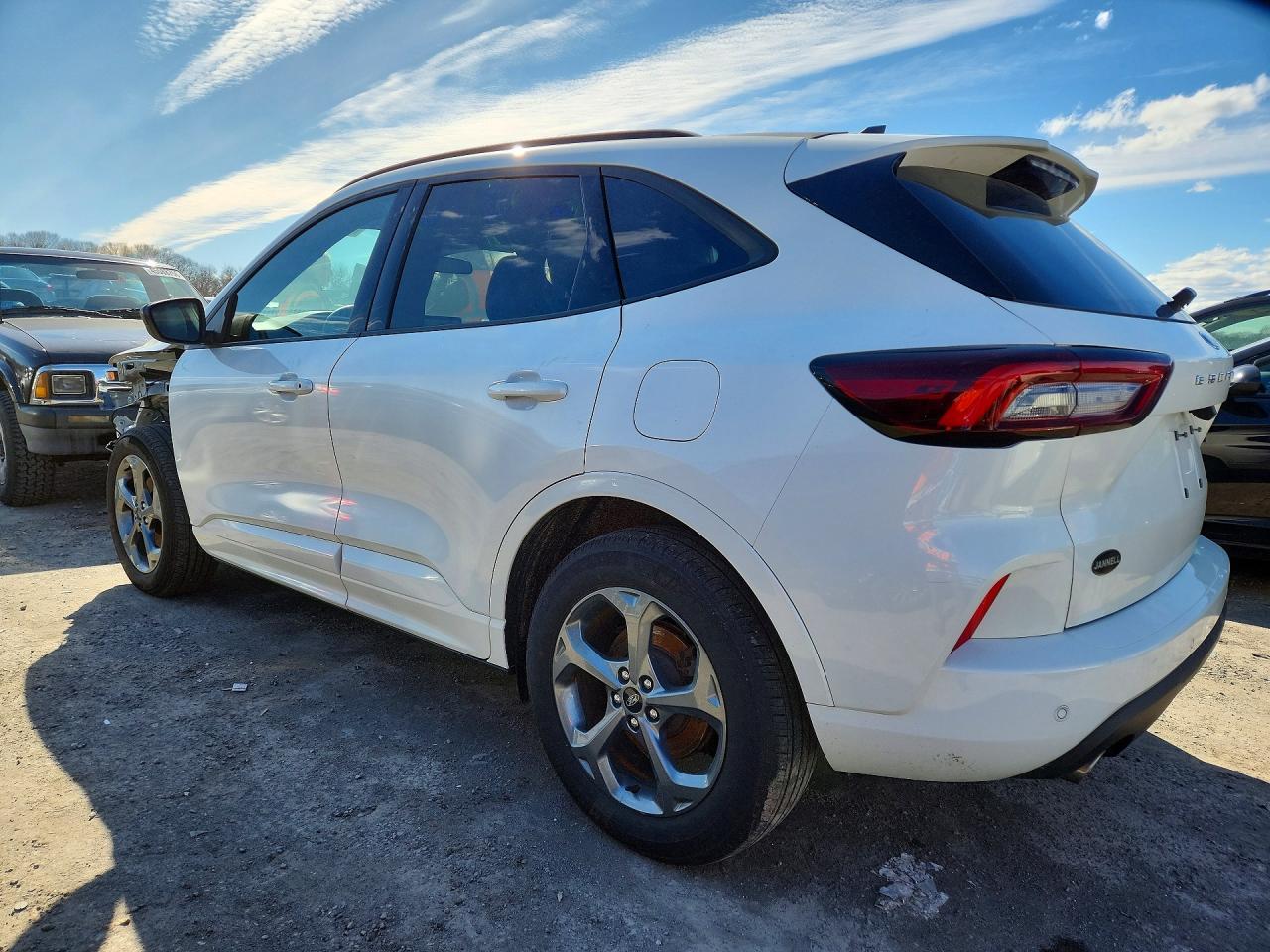 2023 Ford Escape St Line - Image 2