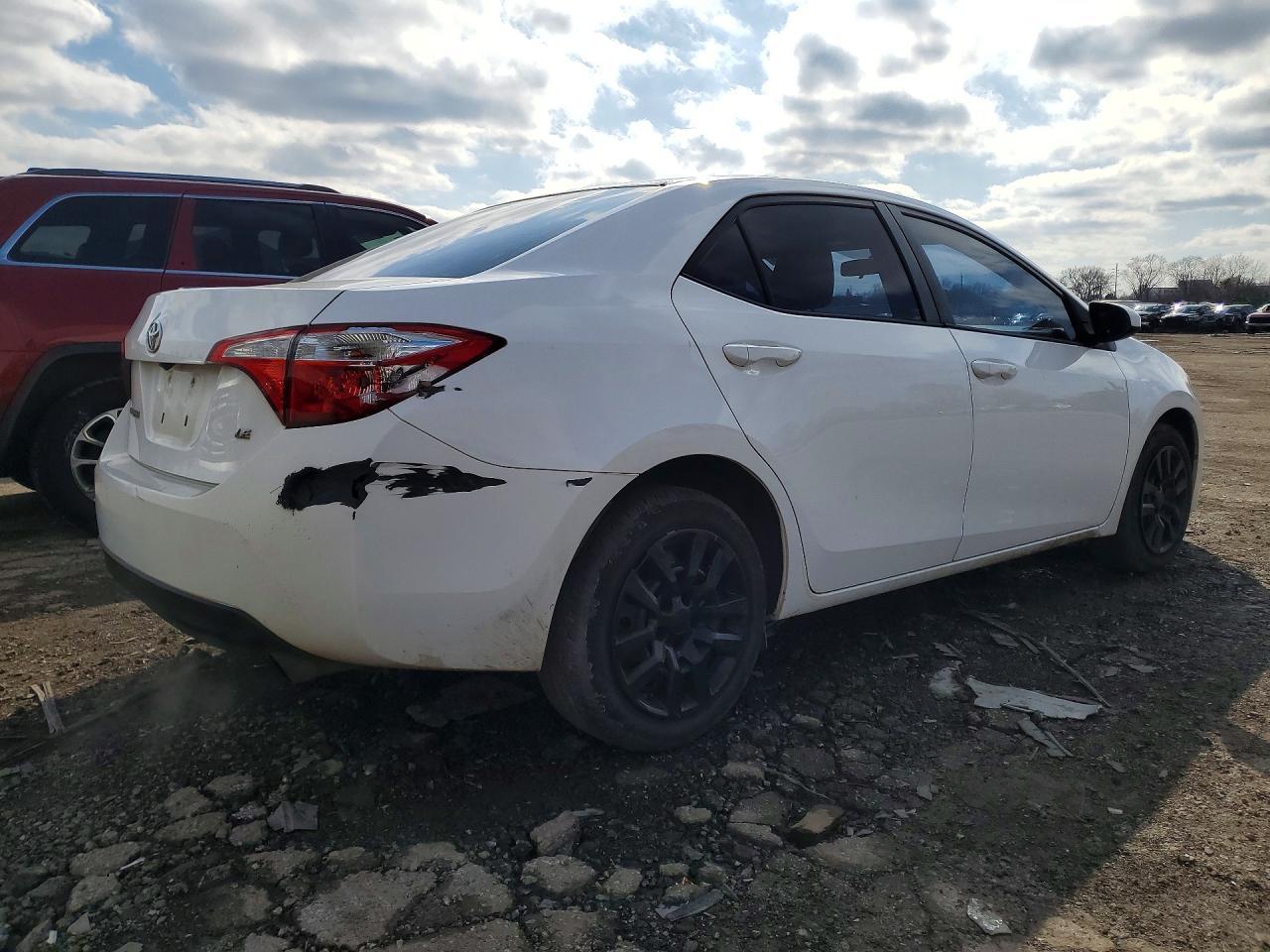 2015 Toyota Corolla Le - Image 3