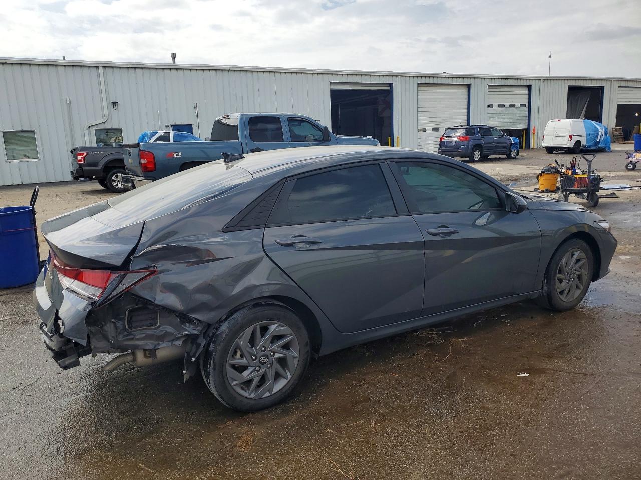 2024 Hyundai Elantra Sel - Фото 3