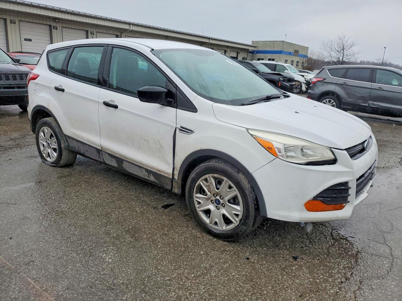 2014 Ford Escape S - Фото 4