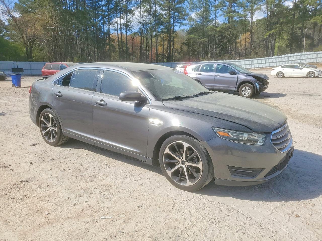 2015 Ford Taurus Sel - Фото 4