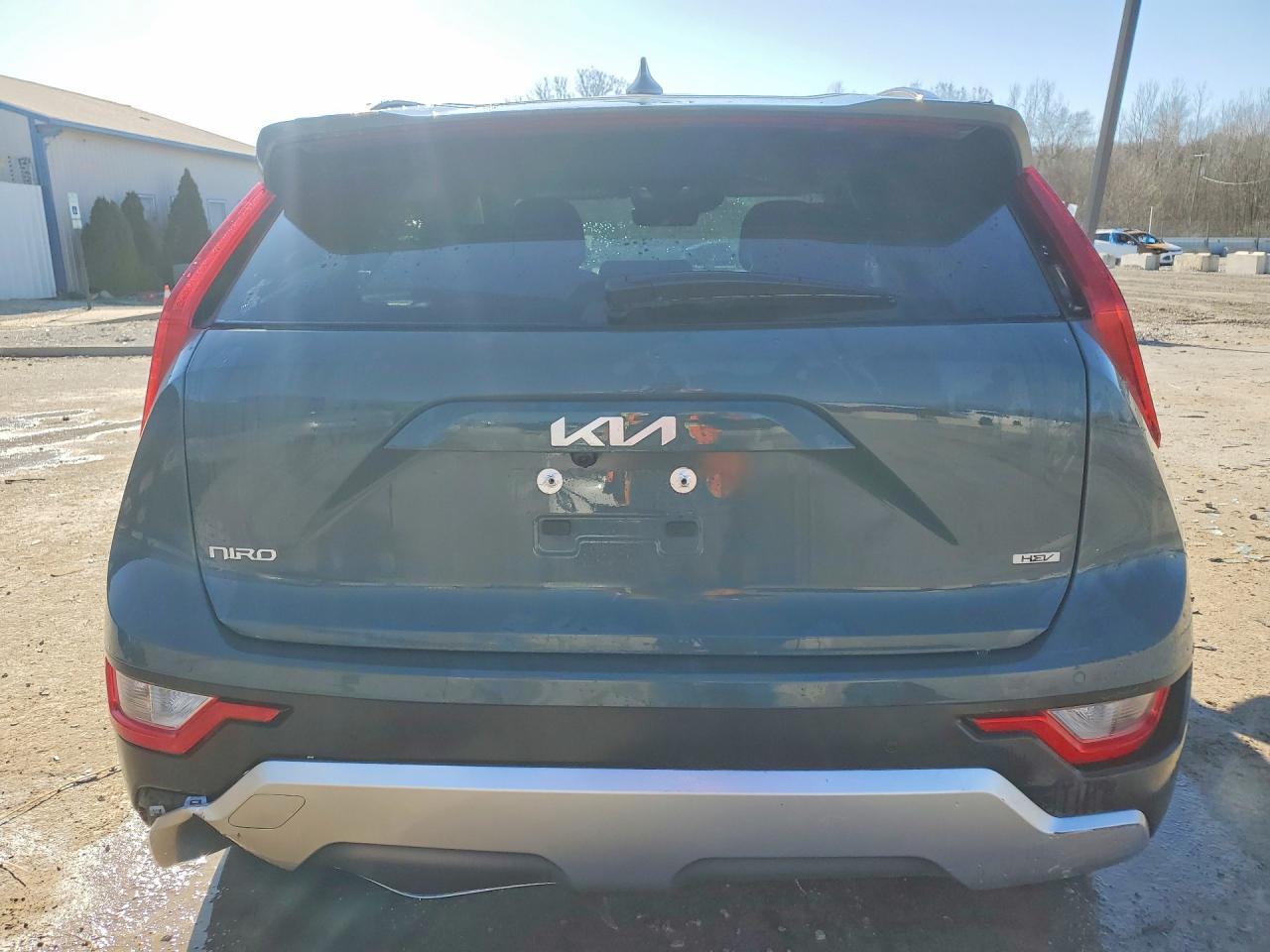 2025 Kia Niro Ex - Image 6