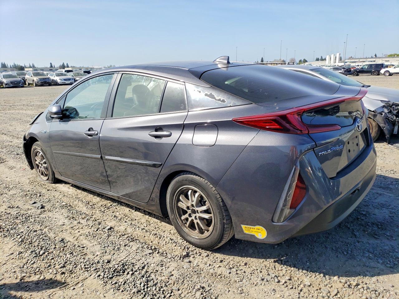 2022 Toyota Prius Prime Xle - Image 2