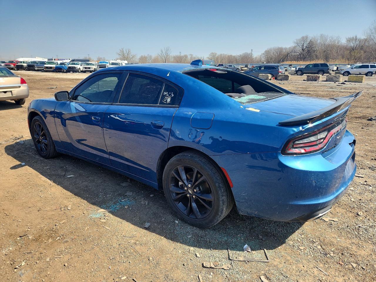 2021 Dodge Charger Sxt - Фото 2