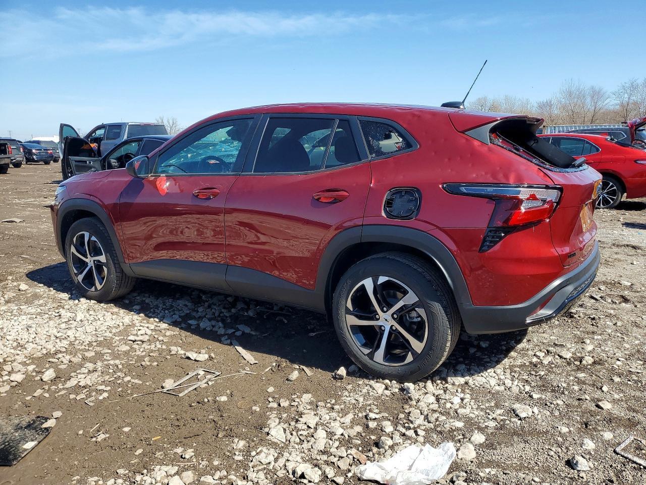 2024 Chevrolet Trax 1Rs - Фото 2