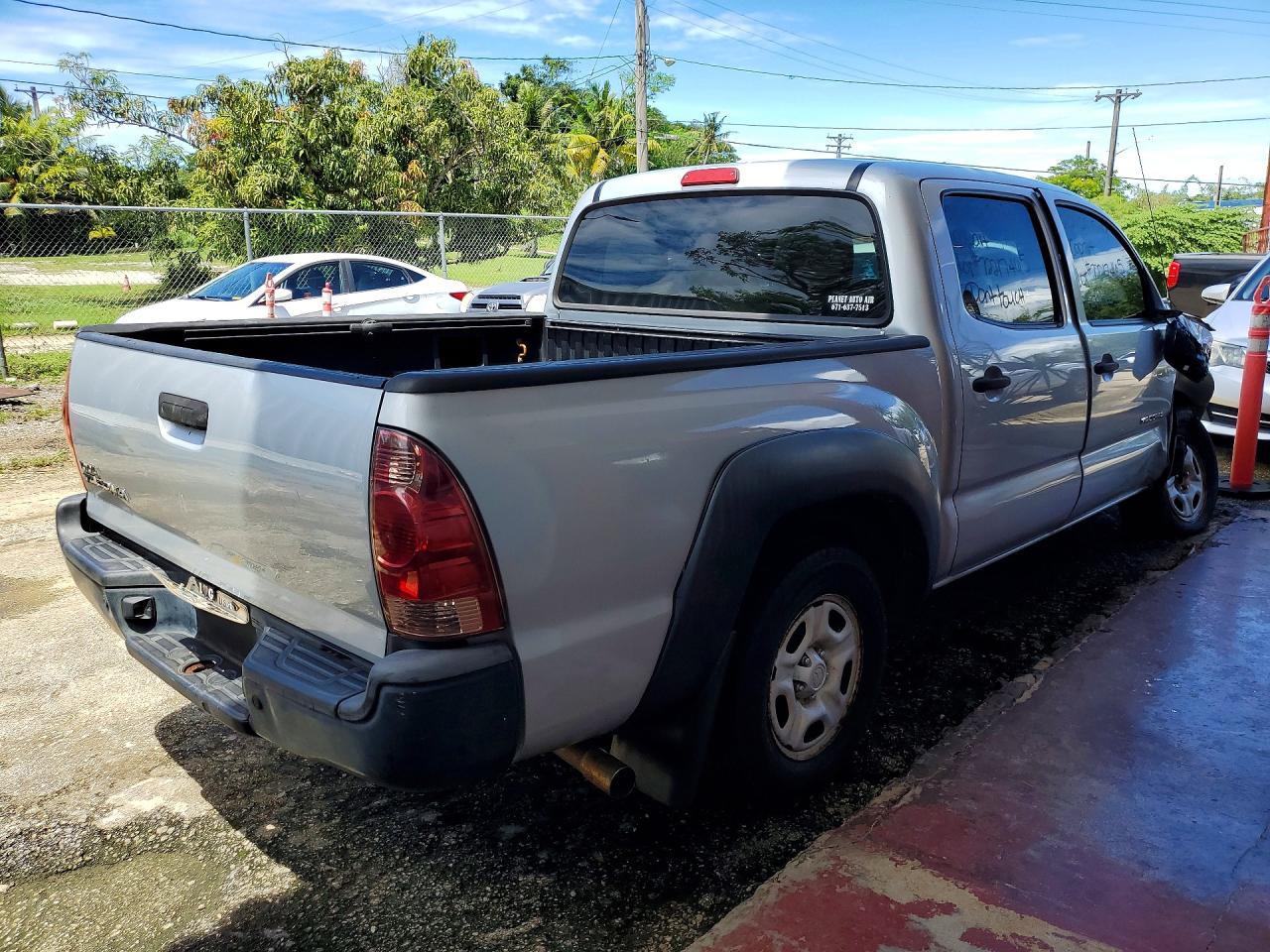 2012 Toyota Tacoma Double Cab - Image 3