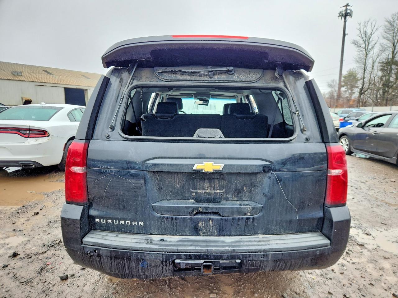 2016 Chevrolet Suburban K1500 Lt - Image 6