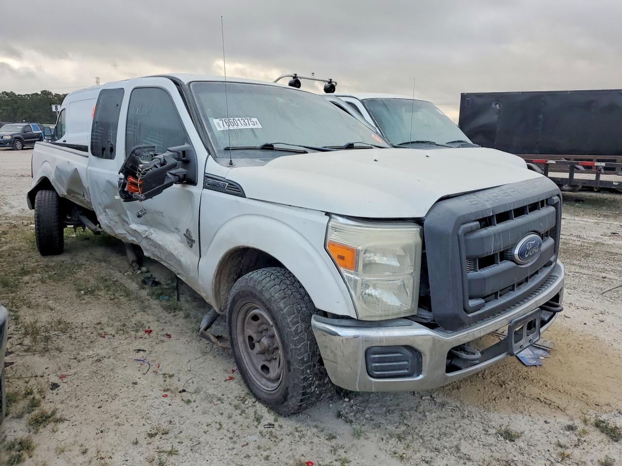 2015 Ford F250 Super Duty - Фото 4