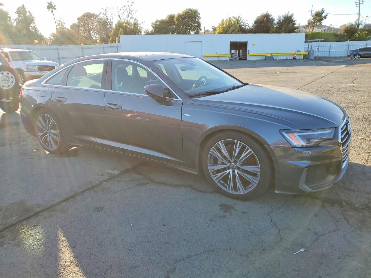 2019 Audi A6 Premium Plus - Фото 4