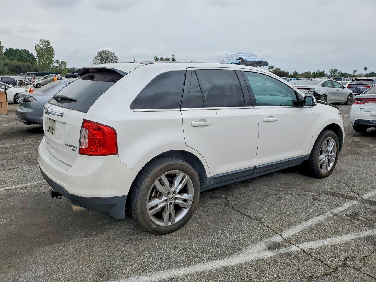 2013 Ford Edge Limited - Image 3