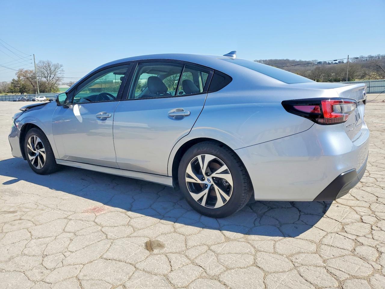 2025 Subaru Legacy Premium - Фото 2