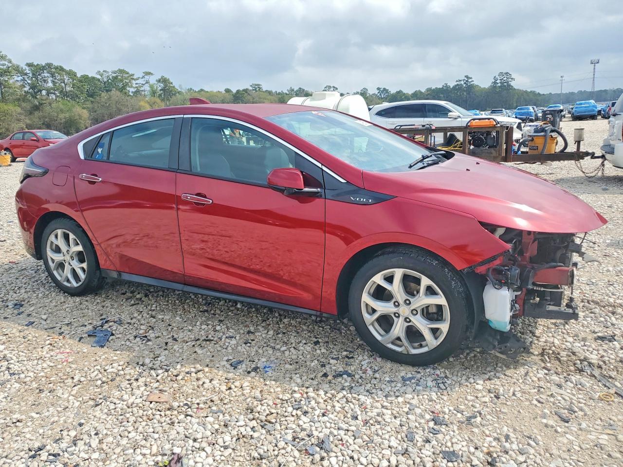 2018 Chevrolet Volt Premier - Image 4