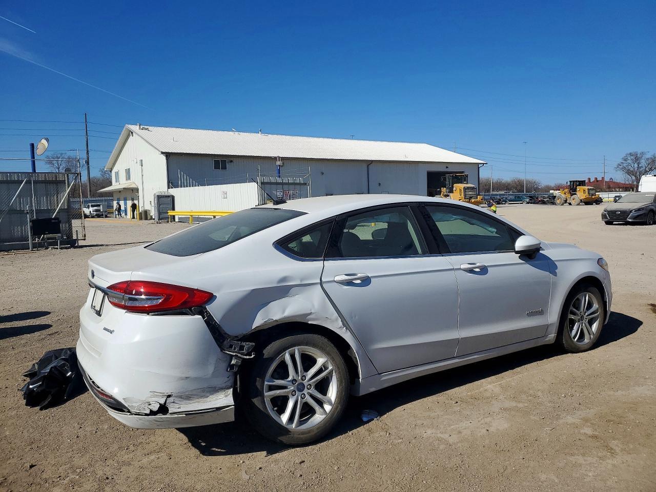 2018 Ford Fusion - Image 3