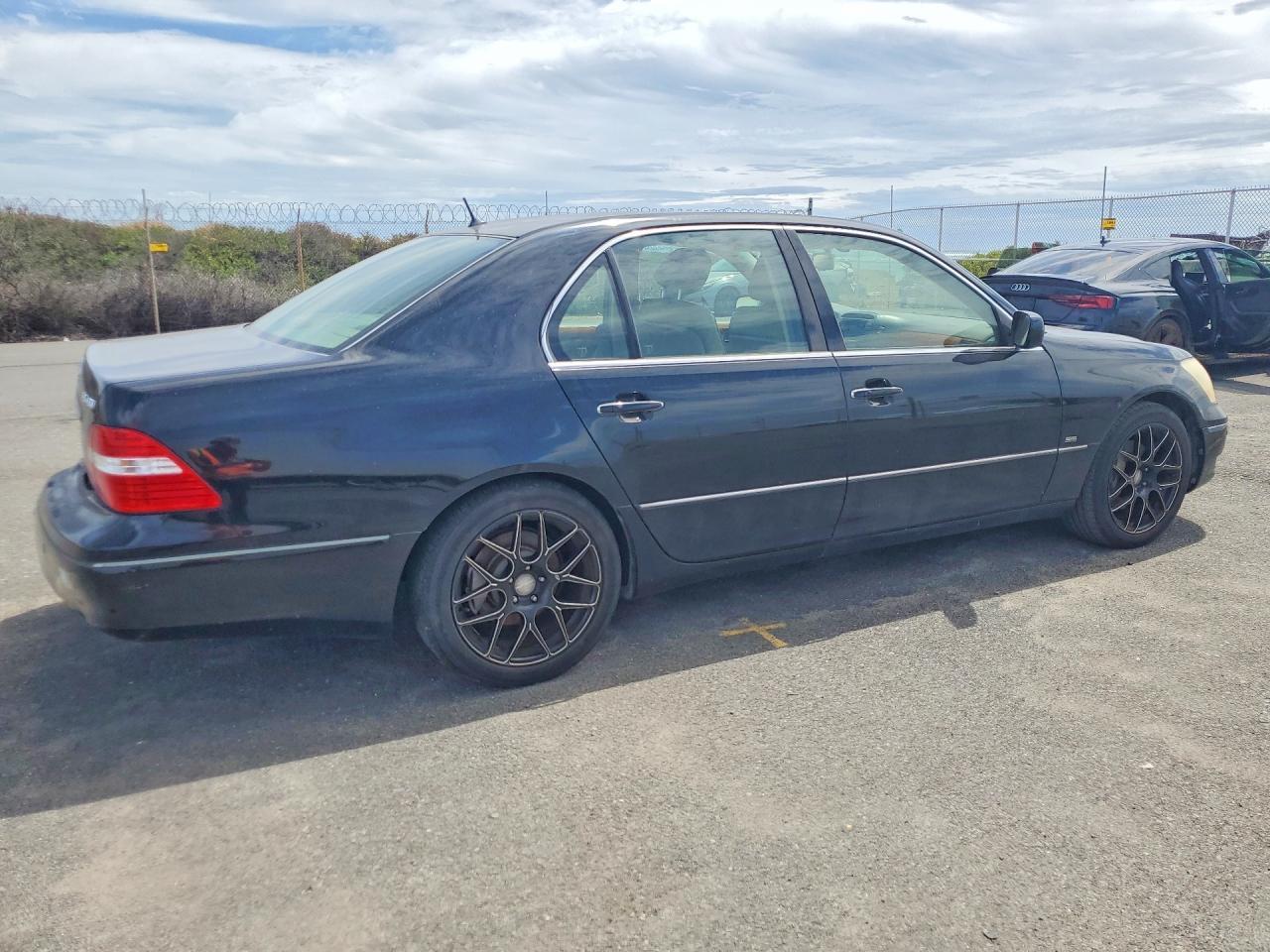 2004 Lexus Ls 430 - Image 3