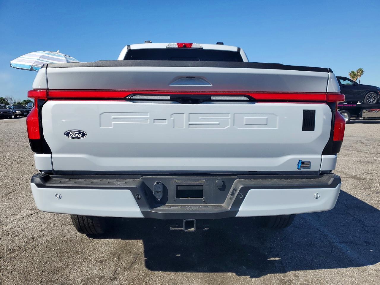 2025 Ford F150 Lightning Lariat - Image 6
