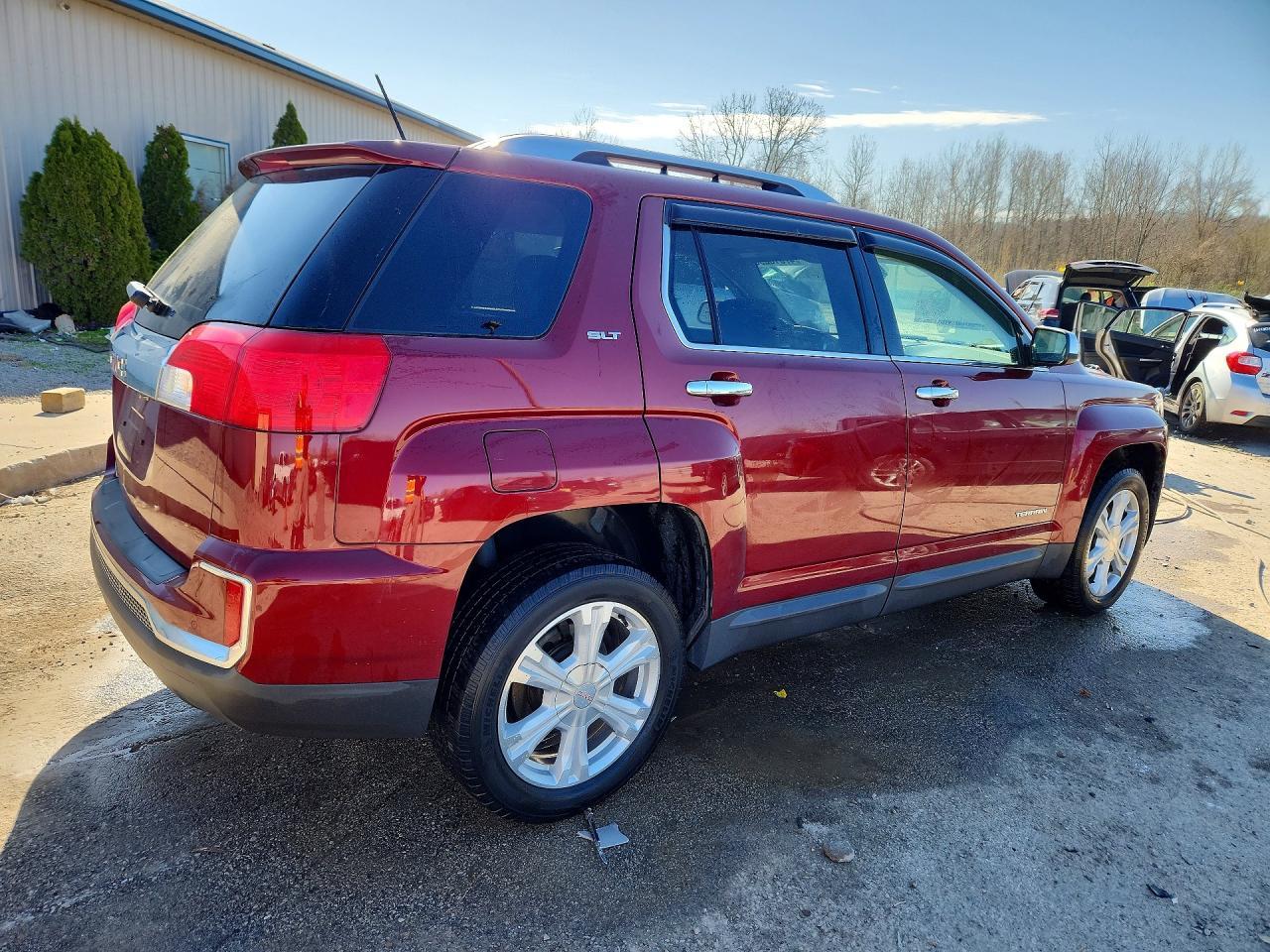 2017 GMC Terrain - Image 3