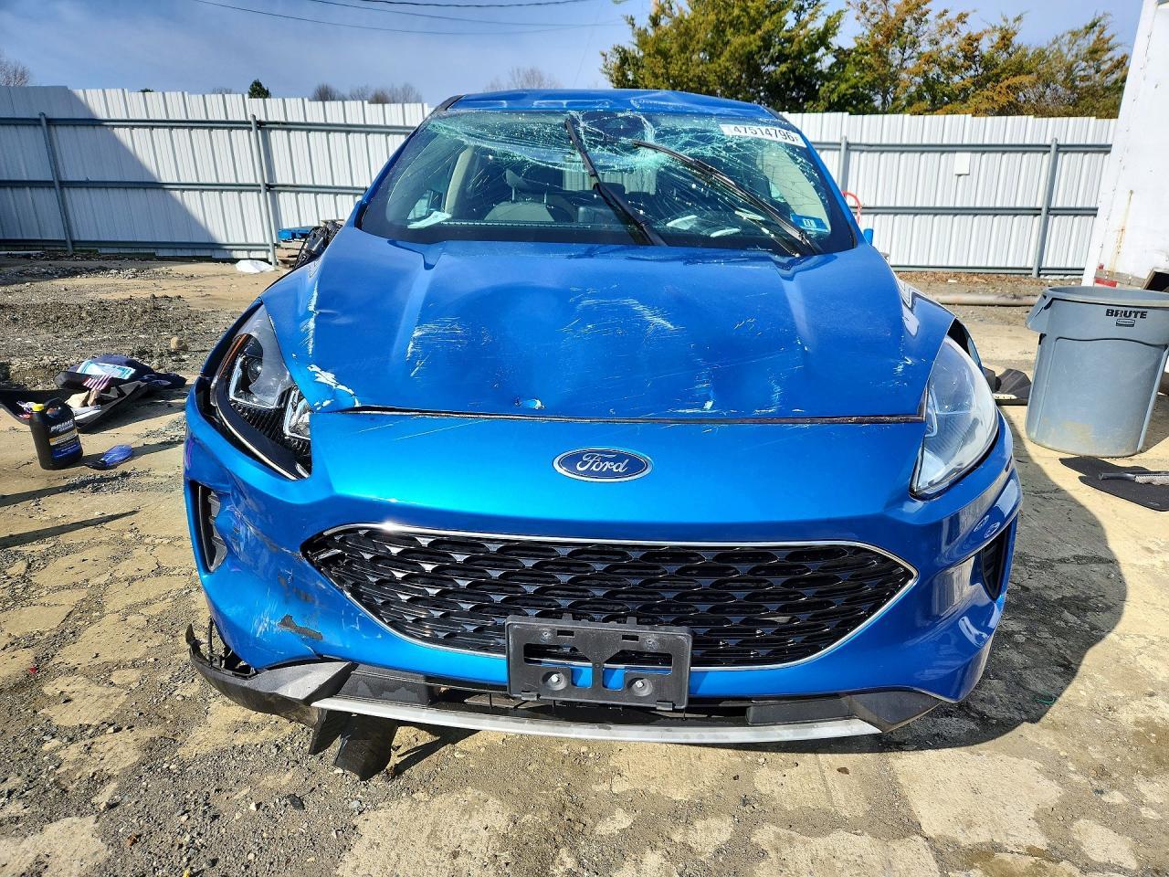 2020 Ford Escape Se - Фото 5