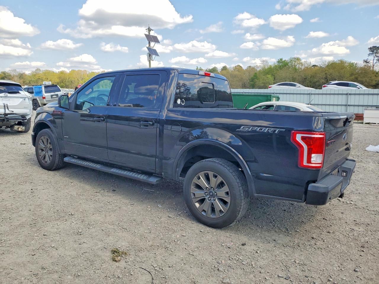 2017 Ford F150 Supercrew - Фото 2