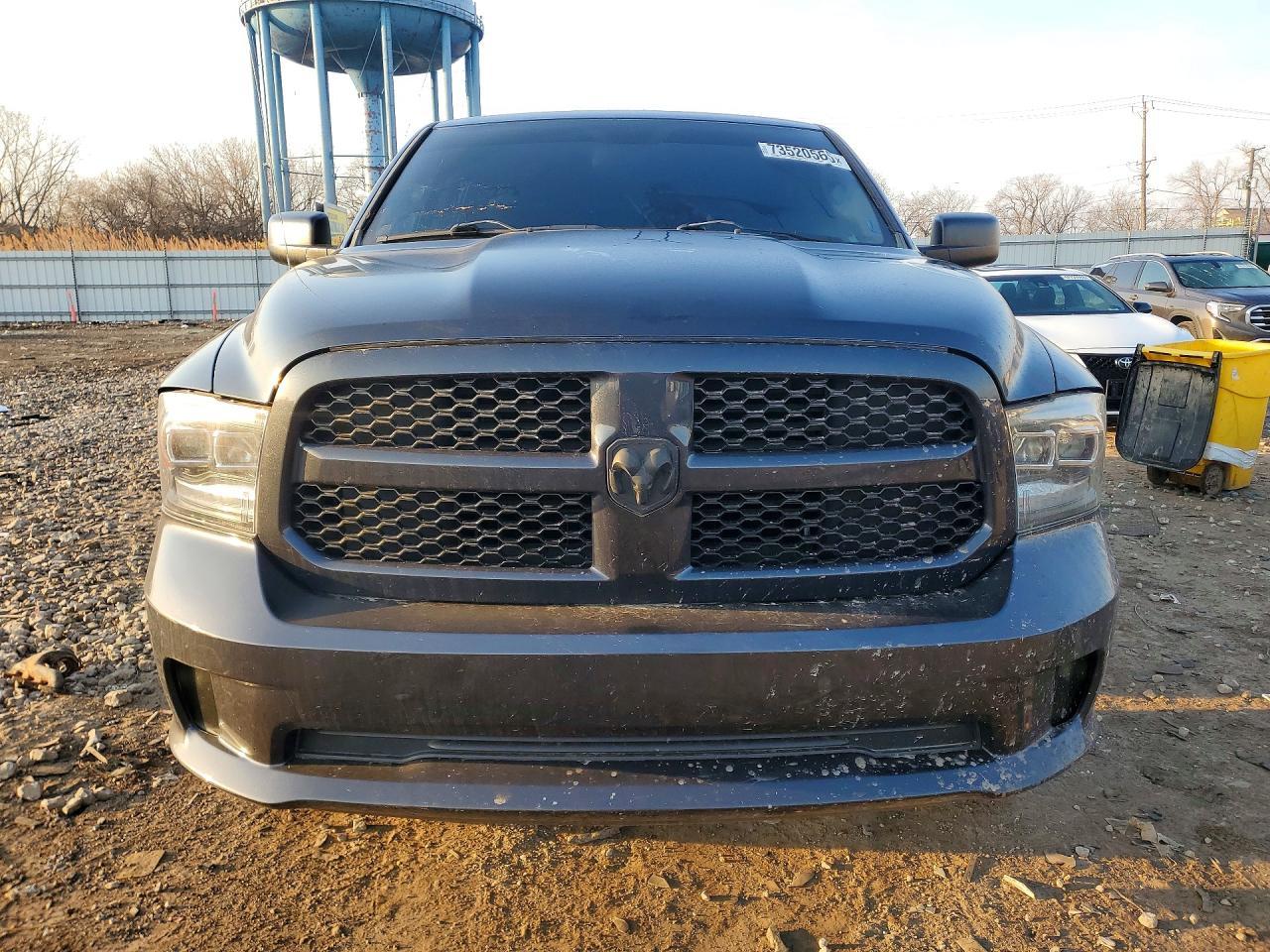 2015 Ram 1500 St - Image 5