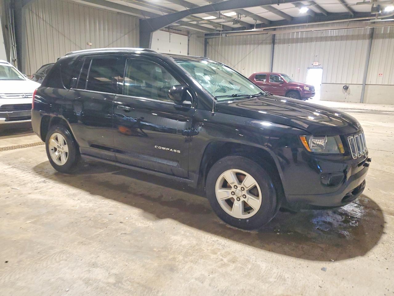 2017 Jeep Compass Latitude - Фото 4