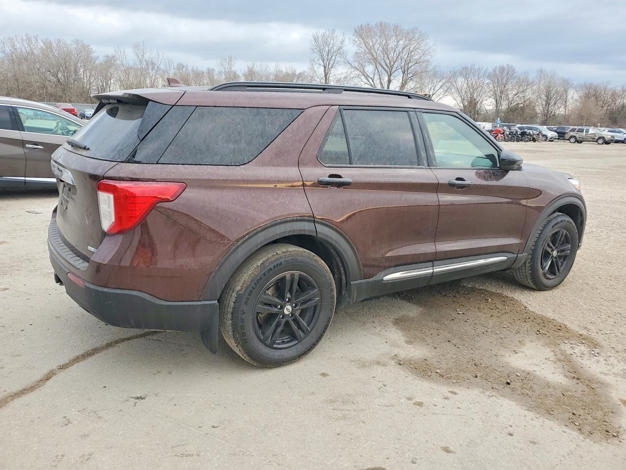 2020 Ford Explorer Xlt - Фото 3