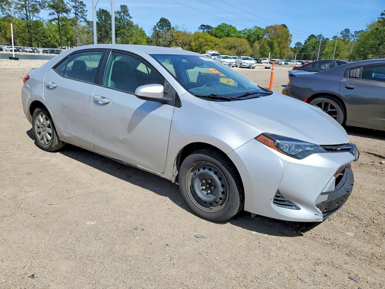 2018 Toyota Corolla Le - Image 4